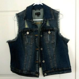 New Look Distressed denim vest 1X